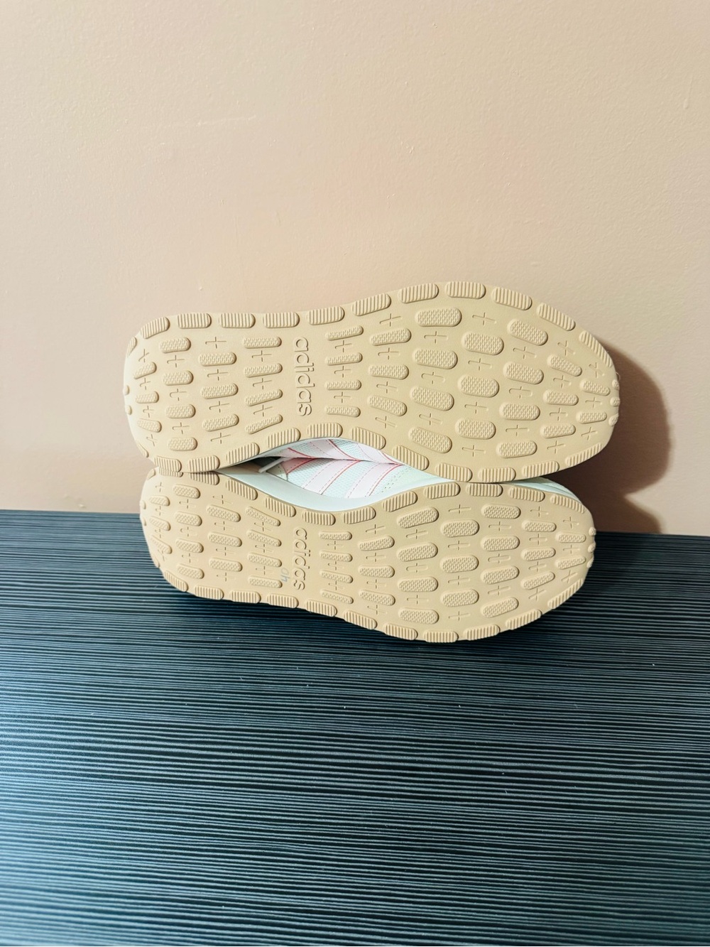 adidas Women's Sneakers White Beige Pink - Picture 5 of 5